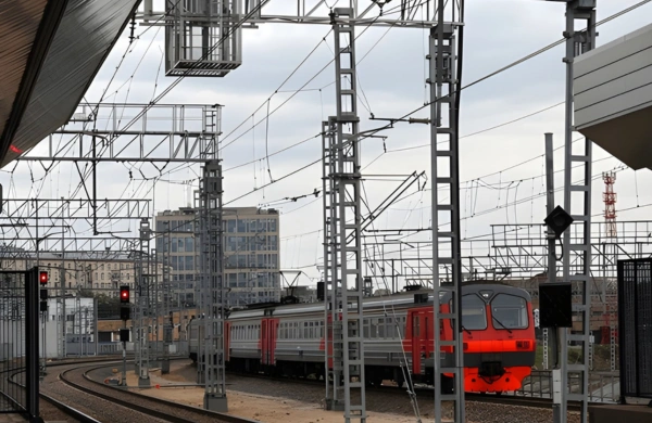 Traction transformers