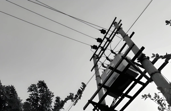 Smart distribution transformer